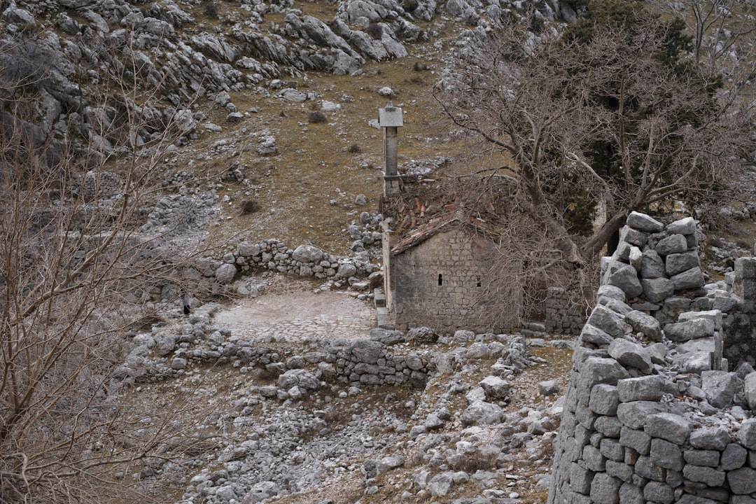 Photo mountain hermit settlements