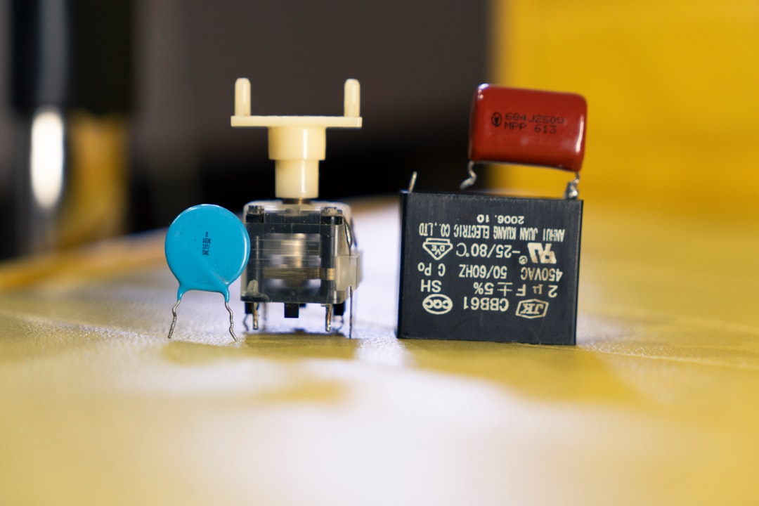 Photo Ion drives miniaturization